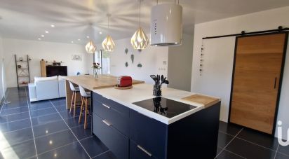 Maison 4 pièces de 107 m² à Parentis-en-Born (40160)