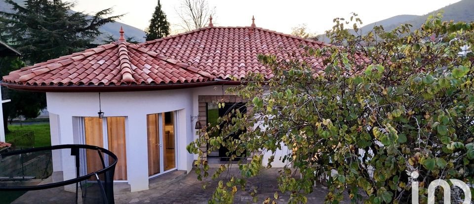 Village house 4 rooms of 110 m² in Saint-Palais (64120)