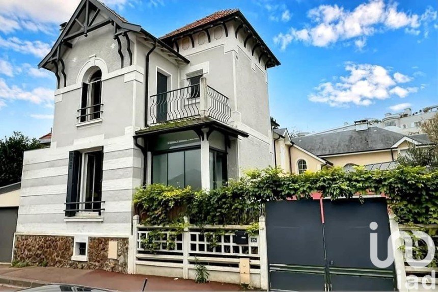 Maison traditionnelle 6 pièces de 134 m² à Sceaux (92330)