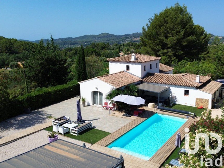 Maison traditionnelle 7 pièces de 176 m² à Le Castellet (83330)