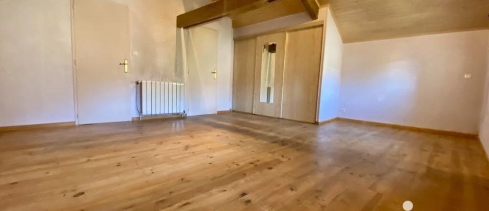 Town house 5 rooms of 137 m² in Barbaste (47230)