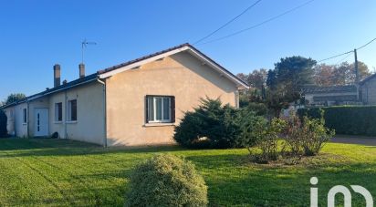 House 4 rooms of 100 m² in Les Billaux (33500)