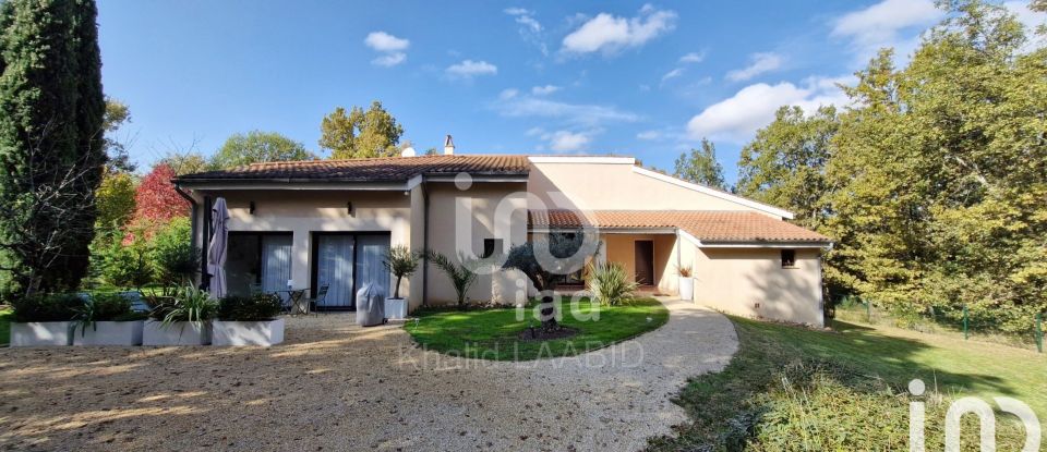 Architect house 7 rooms of 180 m² in Montauban (82000)