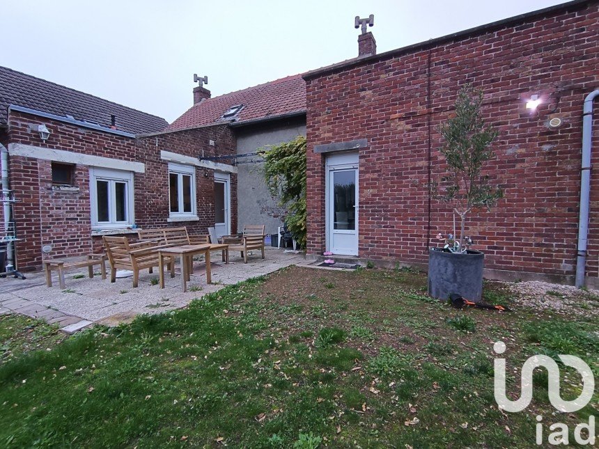 Town house 4 rooms of 100 m² in Courcelles-lès-Lens (62970)