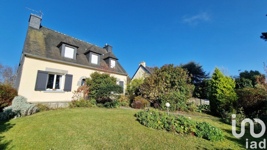 Maison traditionnelle 6 pièces de 110 m² à Lannion (22300)