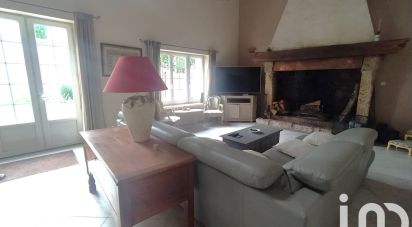 House 5 rooms of 185 m² in Saint-Ay (45130)