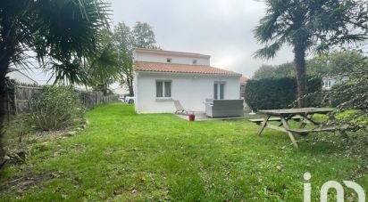 House 4 rooms of 110 m² in Breuillet (17920)