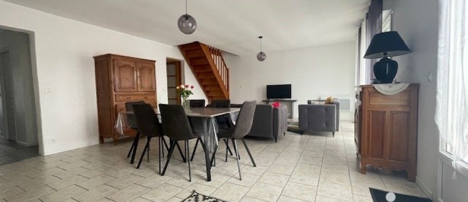 House 4 rooms of 110 m² in Breuillet (17920)