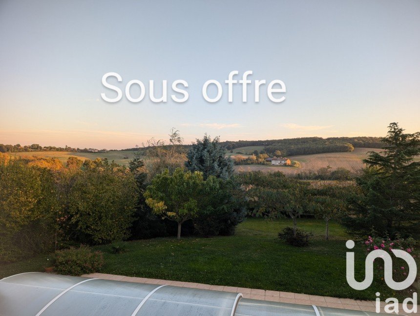 House 4 rooms of 95 m² in Bonrepos-sur-Aussonnelle (31470)