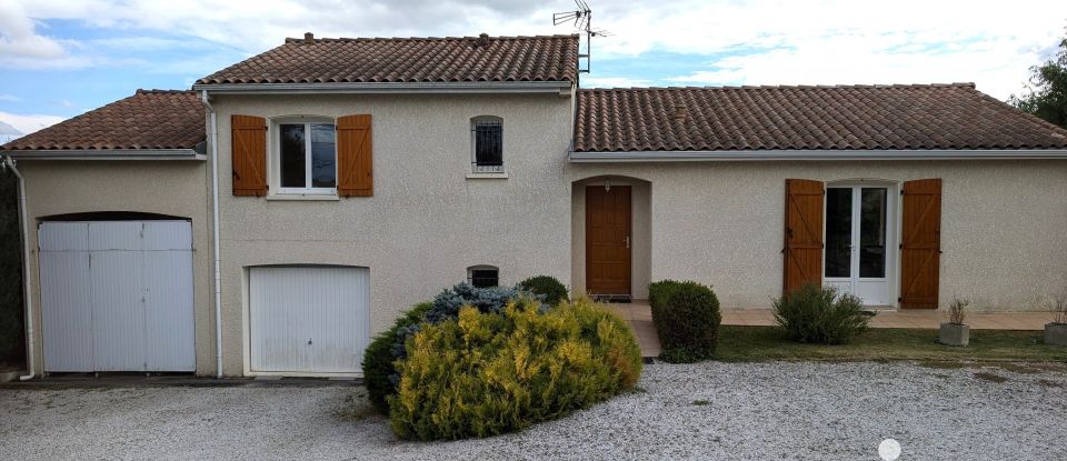 House 4 rooms of 95 m² in Bonrepos-sur-Aussonnelle (31470)