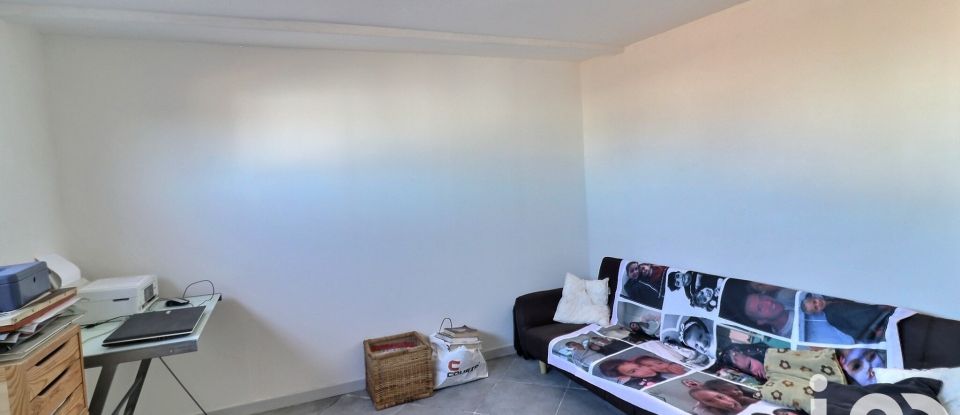 Maison de village 4 pièces de 80 m² à Marseille (13008)