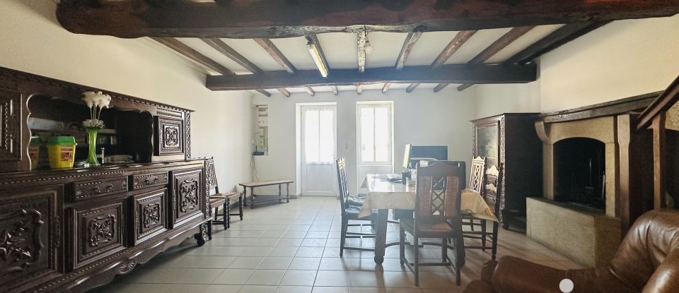 Traditional house 6 rooms of 121 m² in Beaufou (85170)