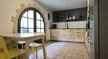 Village house 5 rooms of 142 m² in Lédenon (30210)