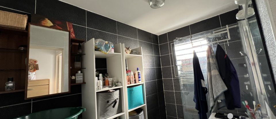 Maison 4 pièces de 90 m² à Saint-André (97440)