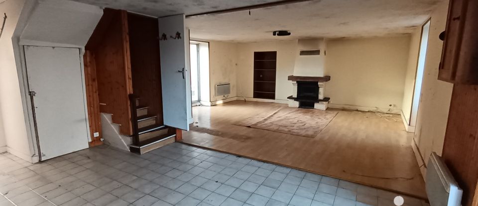 House 5 rooms of 98 m² in Thénezay (79390)