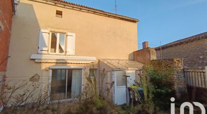 House 5 rooms of 95 m² in Thénezay (79390)