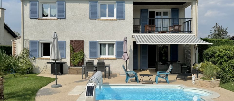 Maison traditionnelle 6 pièces de 160 m² à Soisy-sur-Seine (91450)