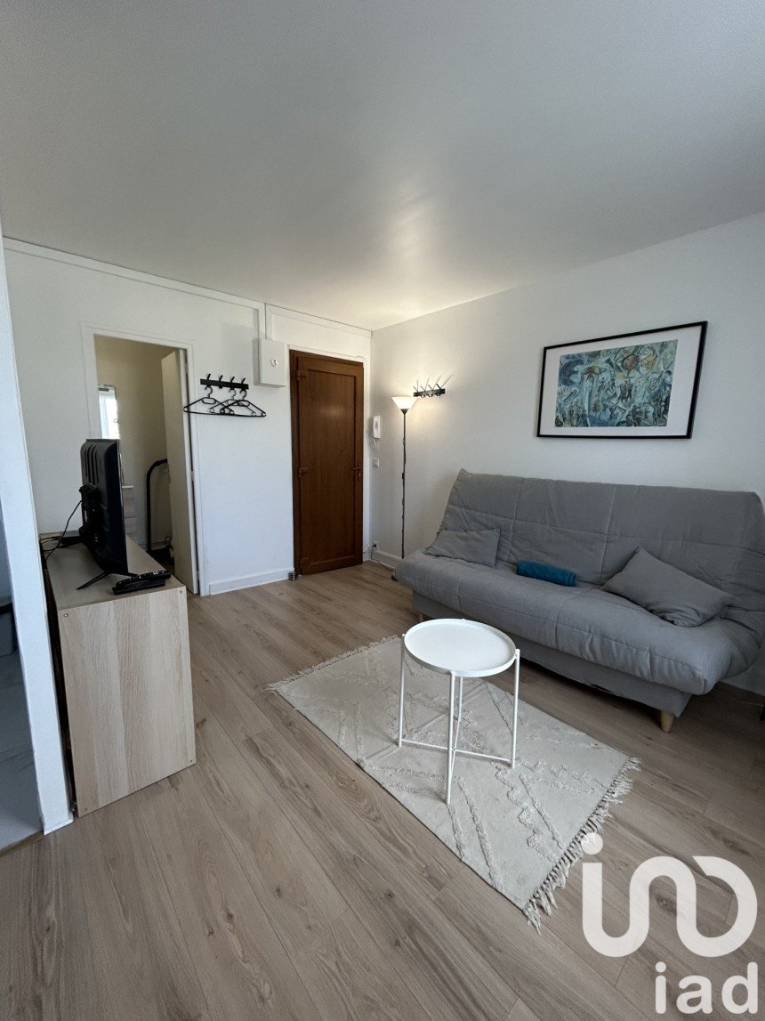 Studio 1 room of 22 m² in Viry-Châtillon (91170)