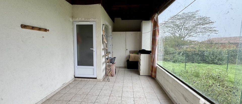 House 4 rooms of 109 m² in Saint-Georges-de-Noisné (79400)