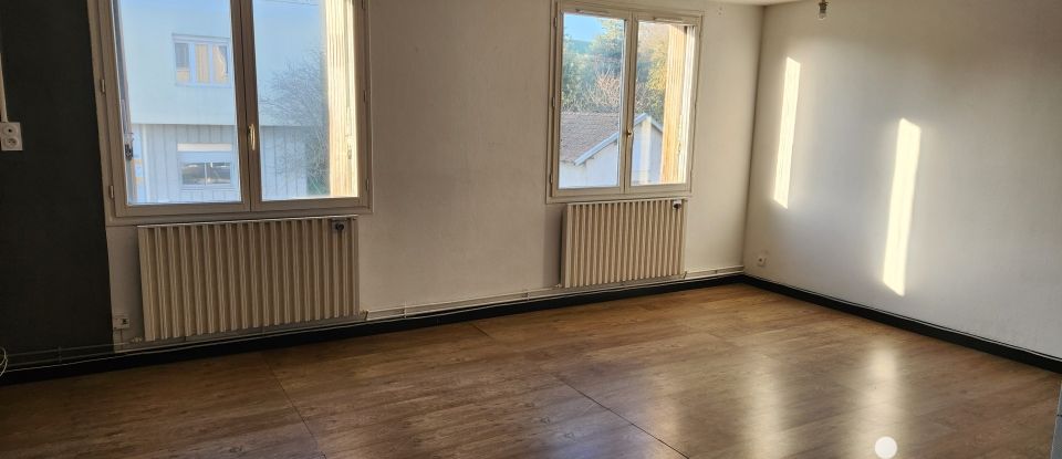 Apartment 3 rooms of 94 m² in Belley (01300)