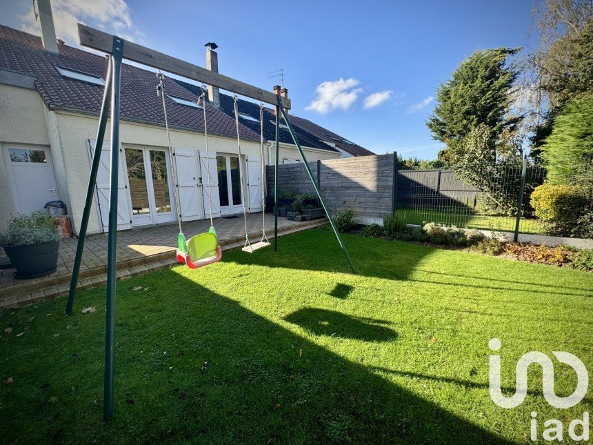 Maison 6 pièces de 93 m² à Wavrin (59136)