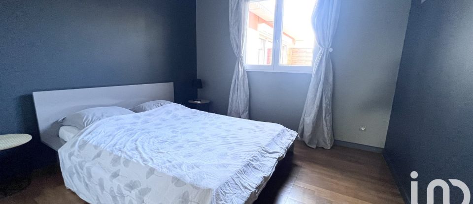 Maison 12 pièces de 284 m² à Le Tampon (97430)