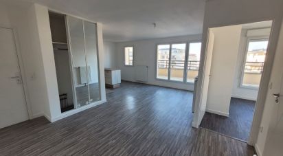 Appartement 3 pièces de 60 m² à Corbeil-Essonnes (91100)