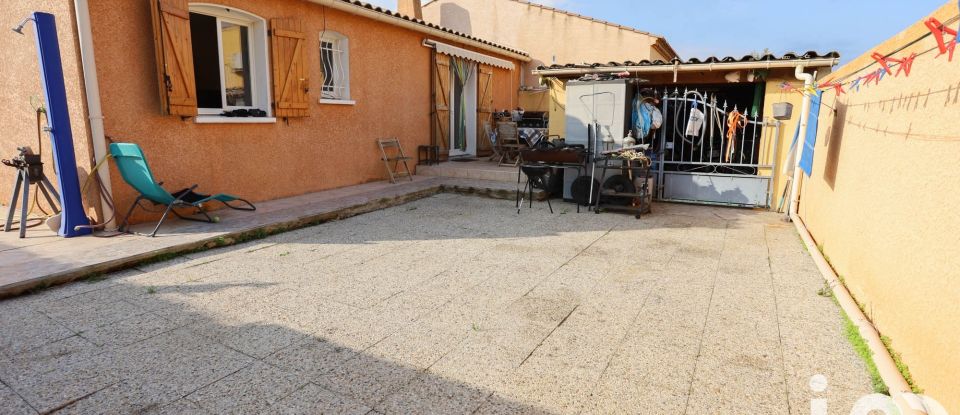 Maison 4 pièces de 81 m² à Cruscades (11200)