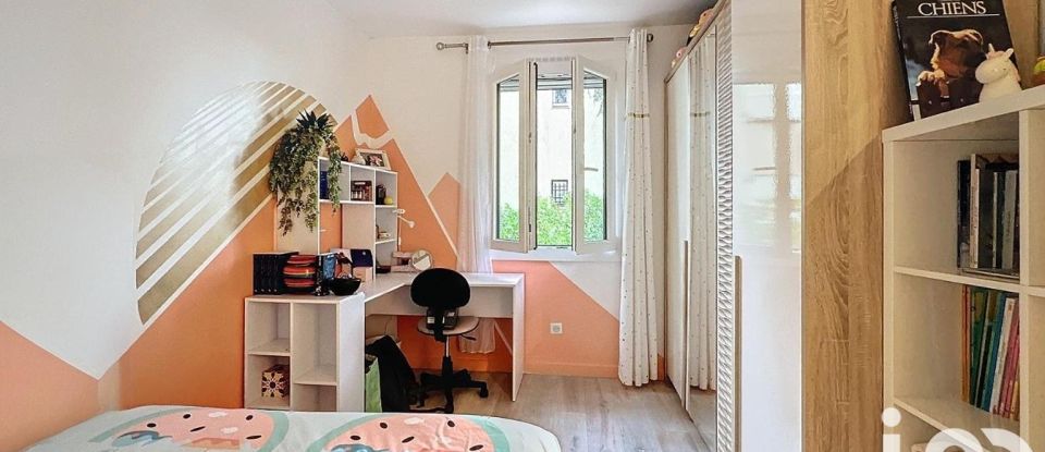 Appartement 4 pièces de 92 m² à Villeneuve-Loubet (06270)