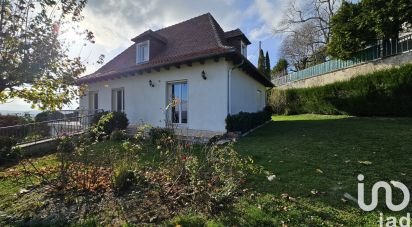 Traditional house 5 rooms of 140 m² in Aurillac (15000)