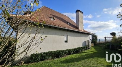 Traditional house 5 rooms of 140 m² in Aurillac (15000)