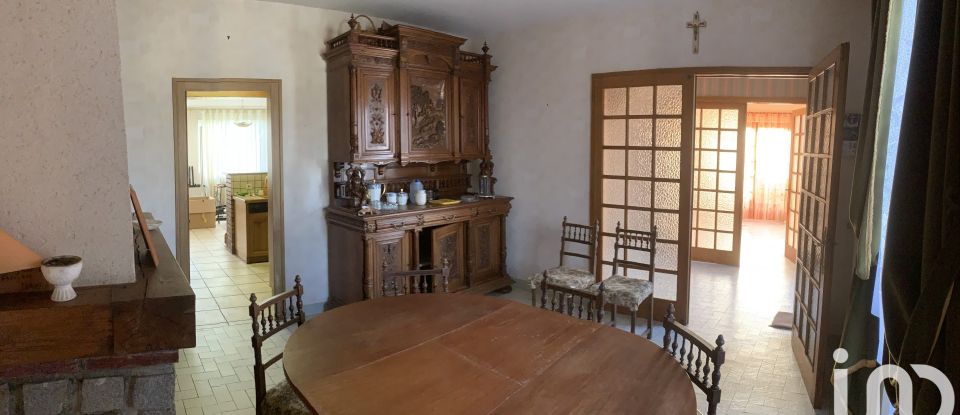 Maison traditionnelle 7 pièces de 160 m² à Sèvremoine (49450)