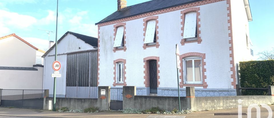 Maison traditionnelle 7 pièces de 160 m² à Sèvremoine (49450)