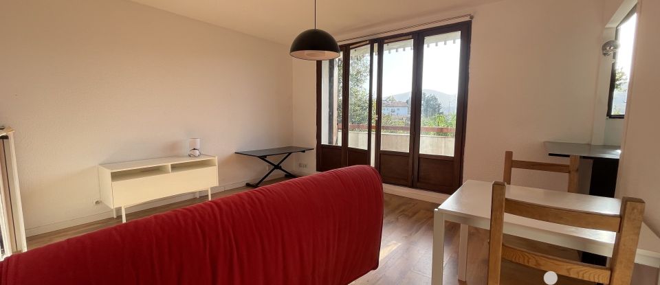 Apartment 2 rooms of 37 m² in Hendaye (64700)