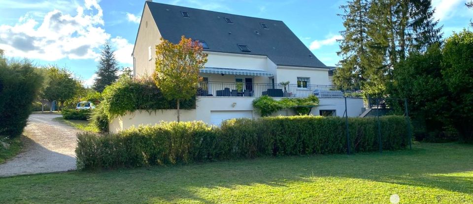 Traditional house 9 rooms of 275 m² in Beaugency (45190)