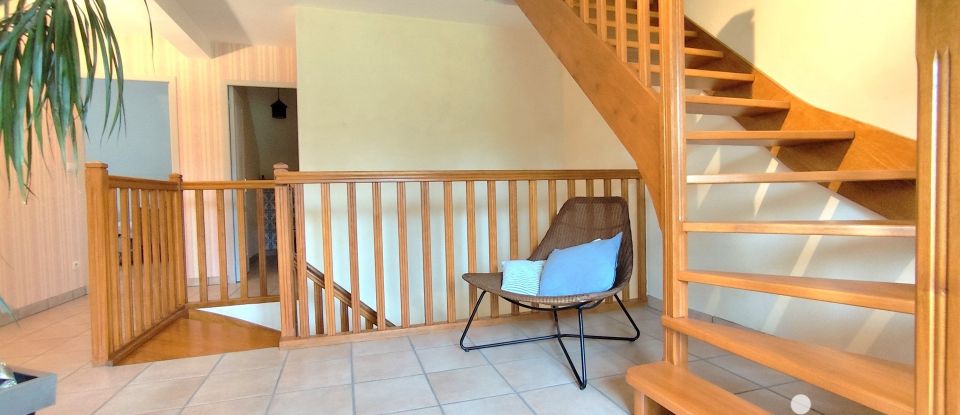 Traditional house 9 rooms of 275 m² in Beaugency (45190)