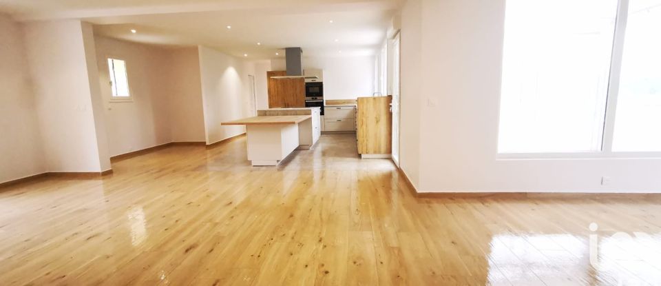 Maison 5 pièces de 229 m² à Coutevroult (77580)