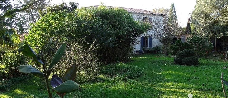 Maison de campagne 5 pièces de 180 m² à Morizès (33190)