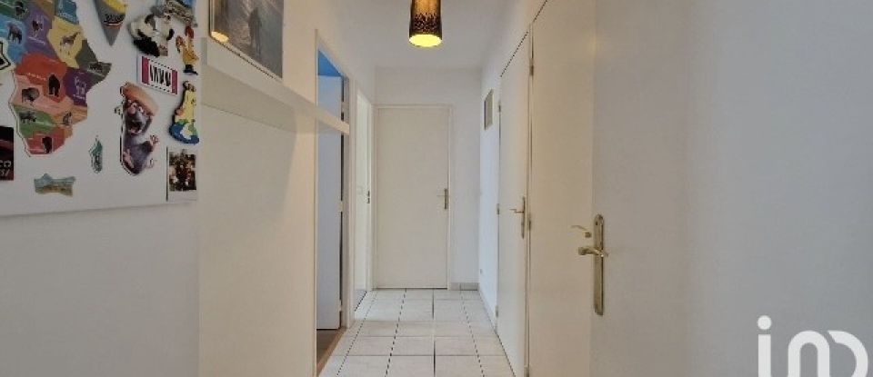 Appartement 3 pièces de 66 m² à Villecresnes (94440)