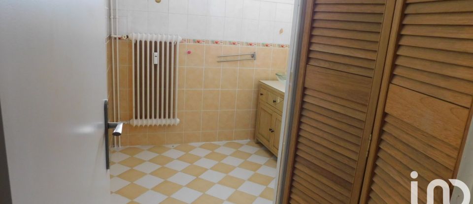 Apartment 4 rooms of 83 m² in Montluçon (03100)