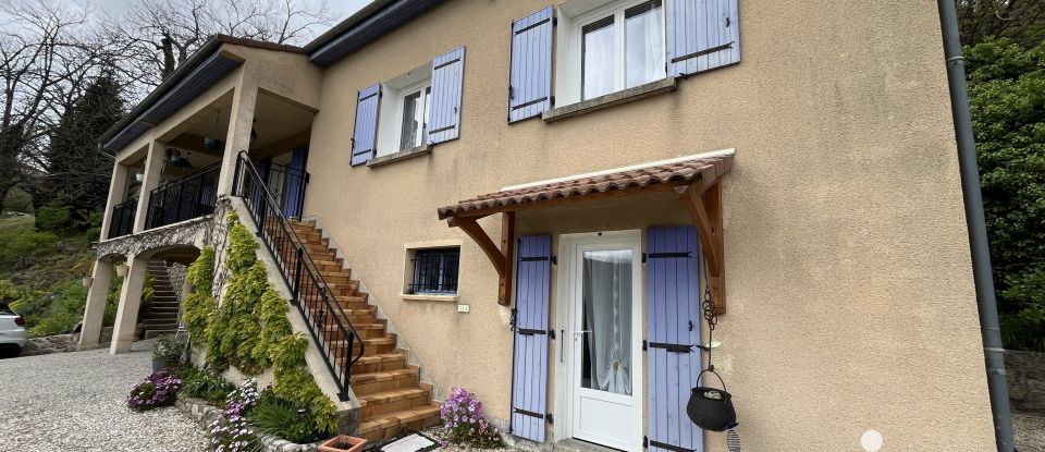 Traditional house 7 rooms of 138 m² in Antraigues-sur-Volane (07530)