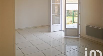 Apartment 3 rooms of 54 m² in Ozouer-le-Voulgis (77390)