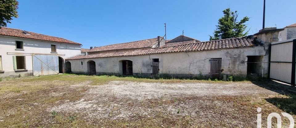 Maison de campagne 6 pièces de 140 m² à Rouillac (16170)