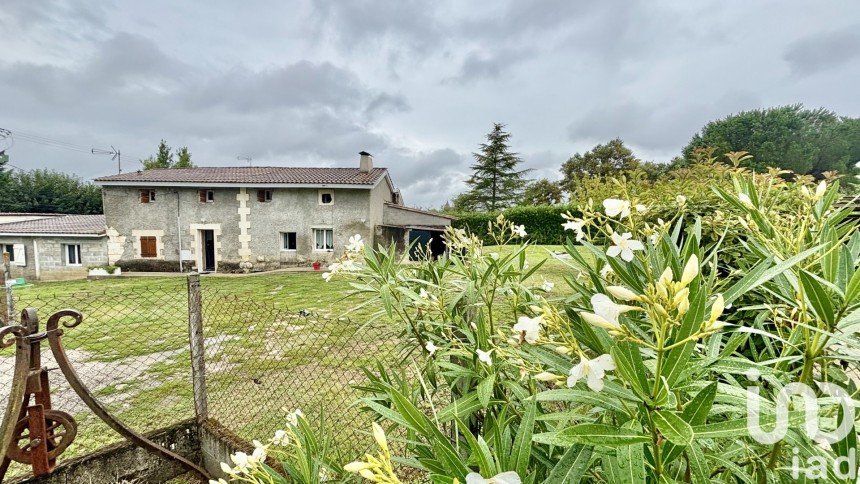 Maison 7 pièces de 134 m² à Villegouge (33141)