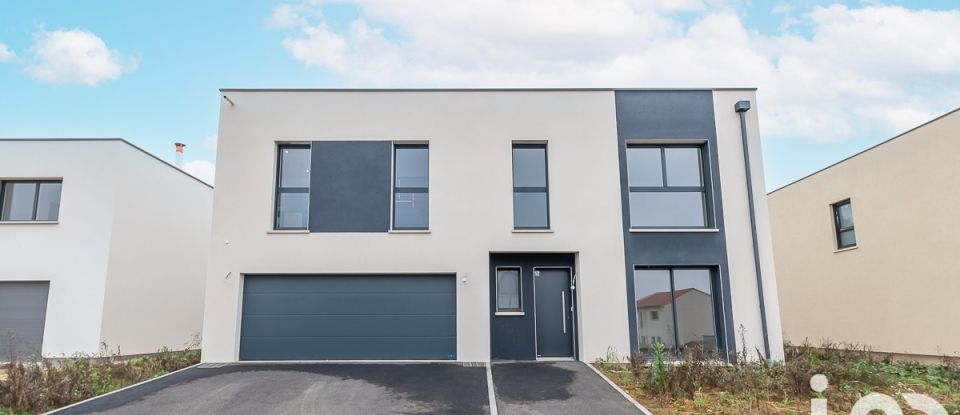 Maison 7 pièces de 162 m² à Amnéville (57360)