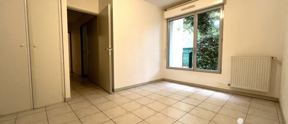 Appartement 3 pièces de 65 m² à Bordeaux (33800)