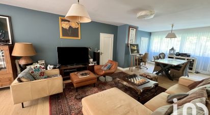 Apartment 6 rooms of 119 m² in Vaux-le-Pénil (77000)