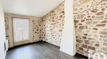 Appartement 4 pièces de 83 m² à Roquebrune-sur-Argens (83520)