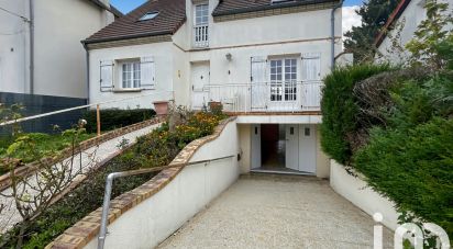 Traditional house 7 rooms of 150 m² in Montfermeil (93370)