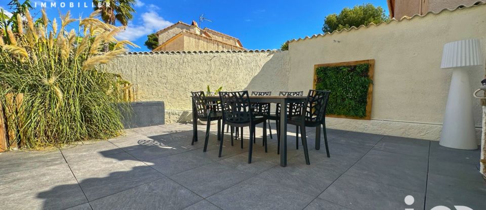 Traditional house 6 rooms of 140 m² in Six-Fours-les-Plages (83140)